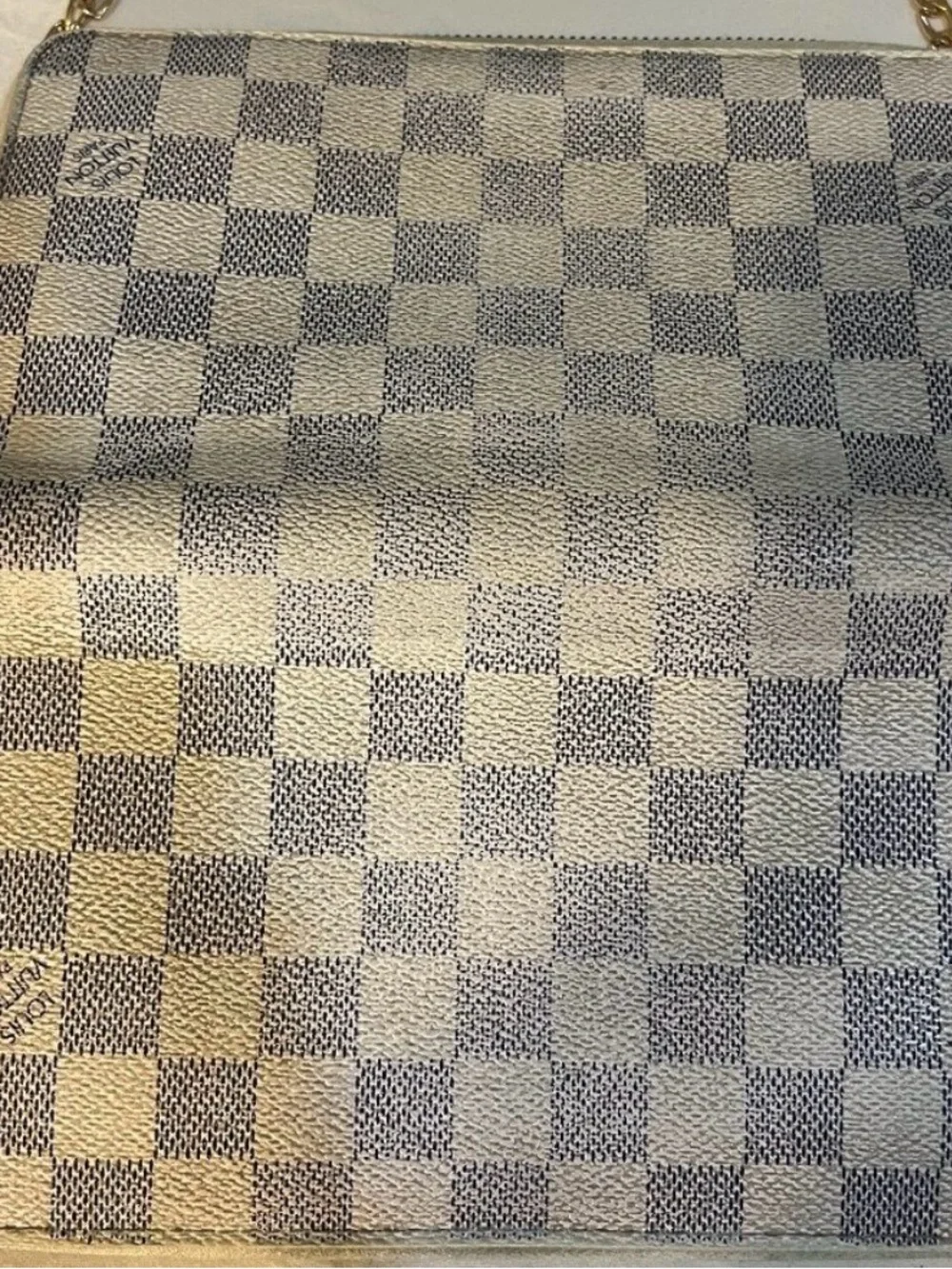 Louis Vuitton LARGE ZIPPY Wallet